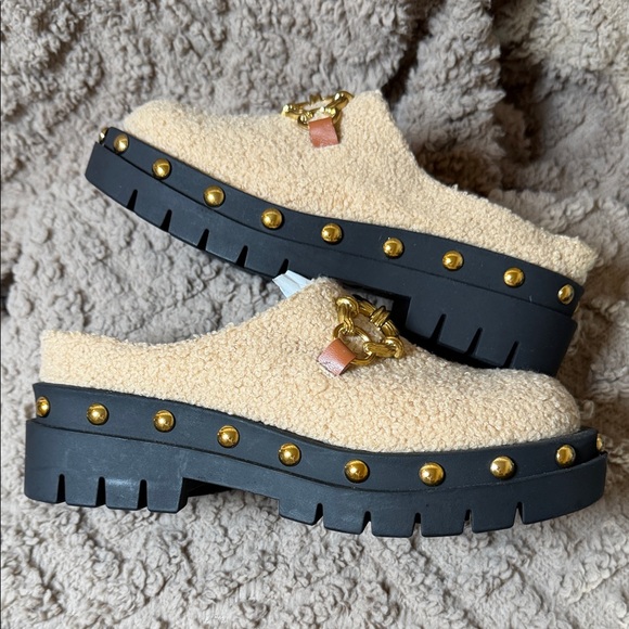 Circus by Sam Edelman Cream and Black Loafers with Gold Details - Picture 6 of 14